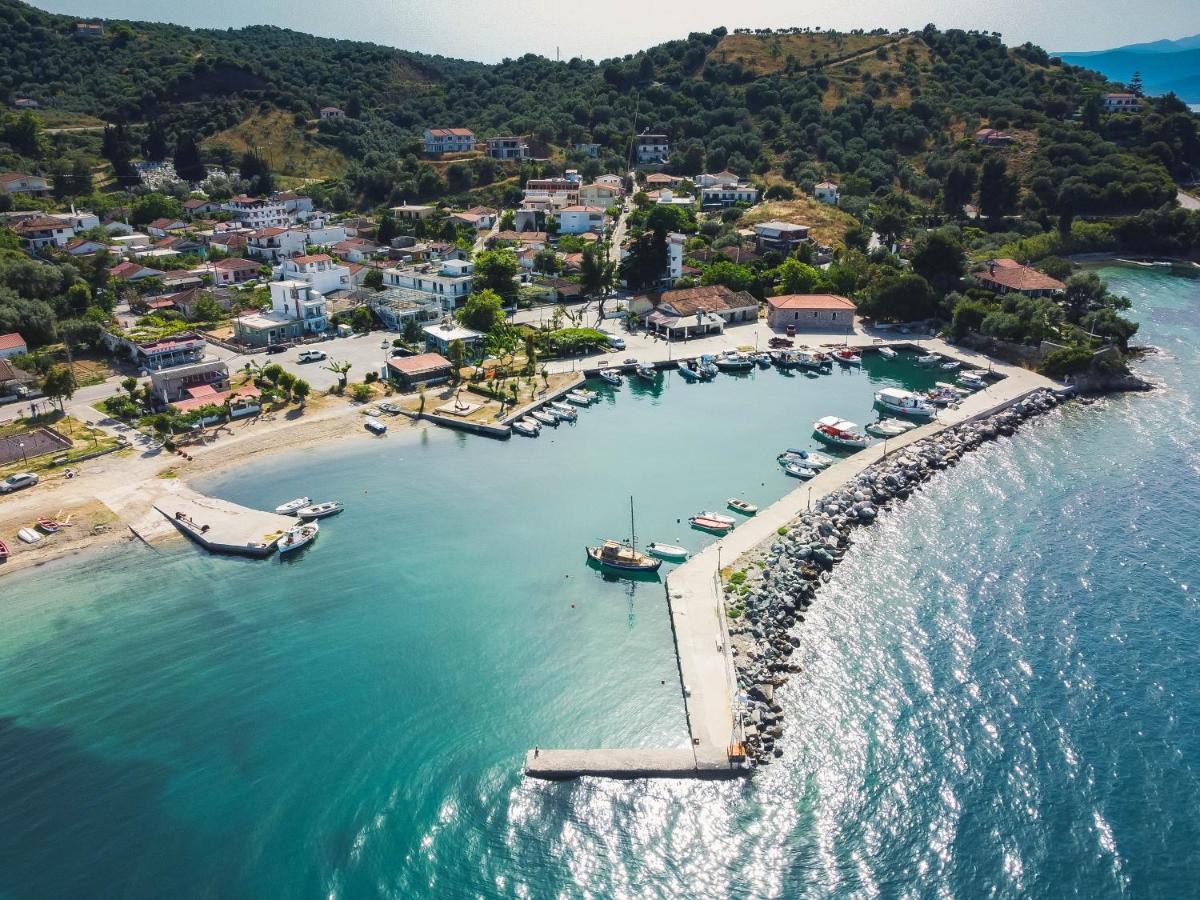 Kiki'S Apartments Néos Pírgos Dış mekan fotoğraf