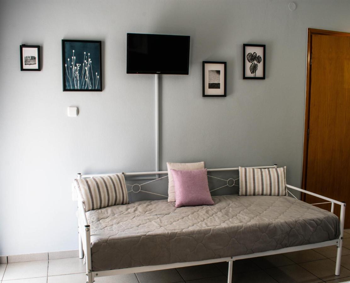 Kiki'S Apartments Néos Pírgos Dış mekan fotoğraf