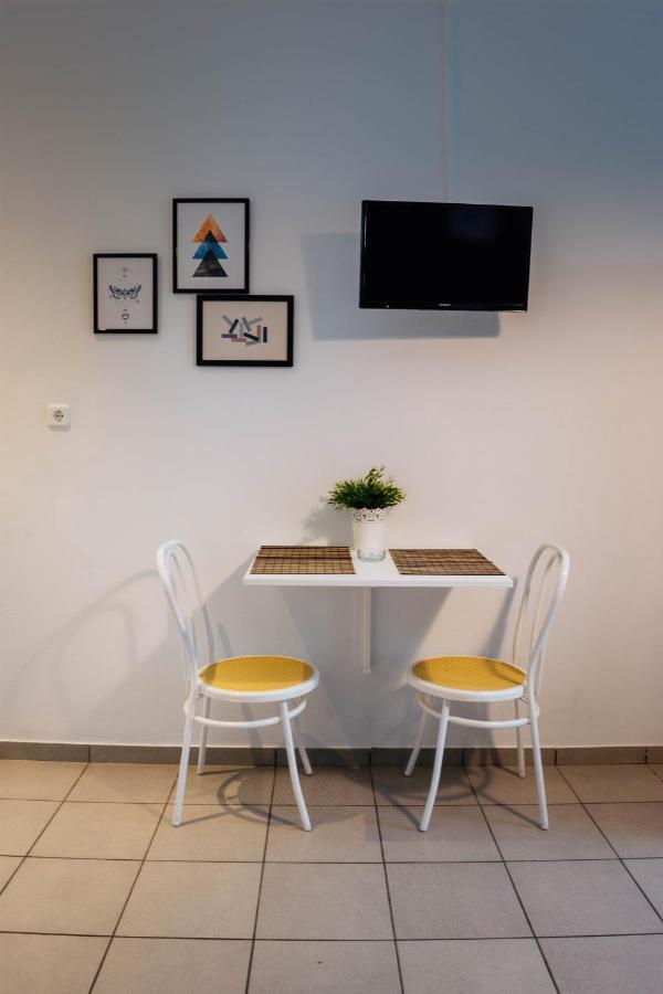 Kiki'S Apartments Néos Pírgos Dış mekan fotoğraf